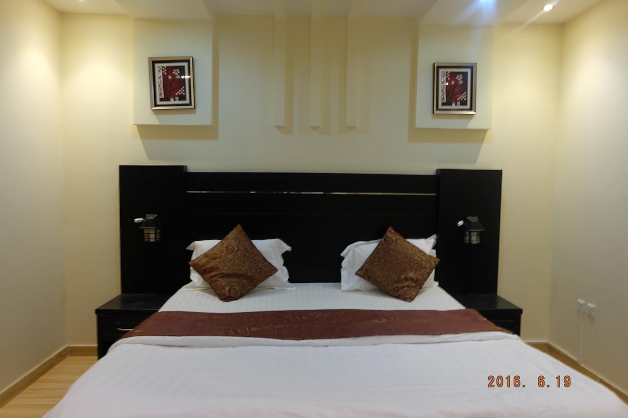 Talin Star Suites Riyadh Bagian luar foto